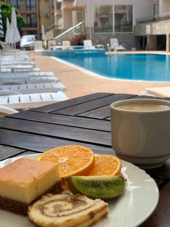Tropics Hotel Sveti Vlas Extérieur photo