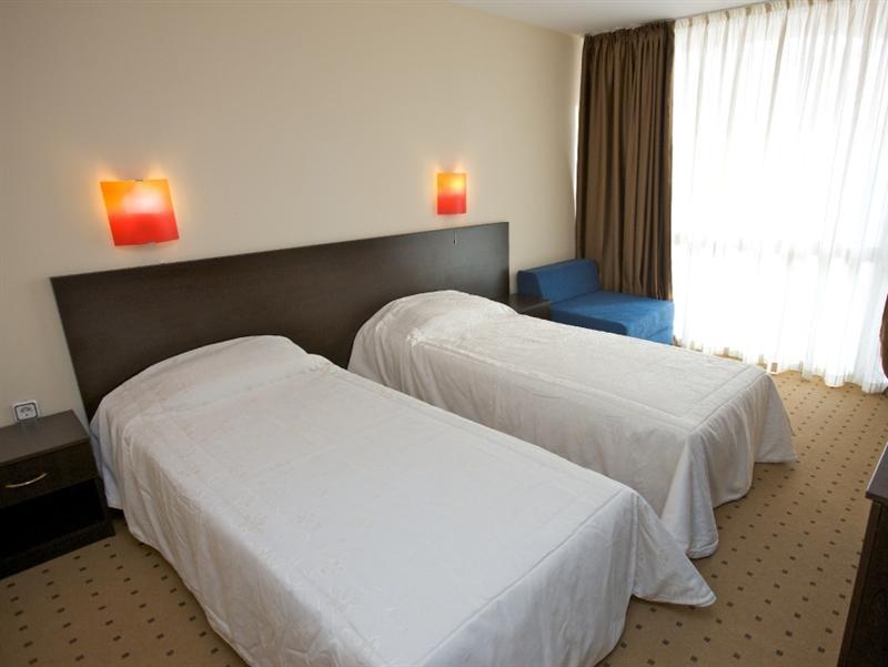 Tropics Hotel Sveti Vlas Extérieur photo