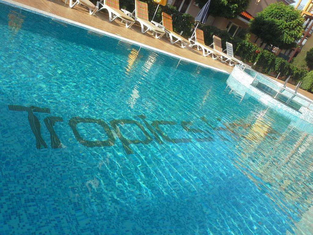 Tropics Hotel Sveti Vlas Extérieur photo