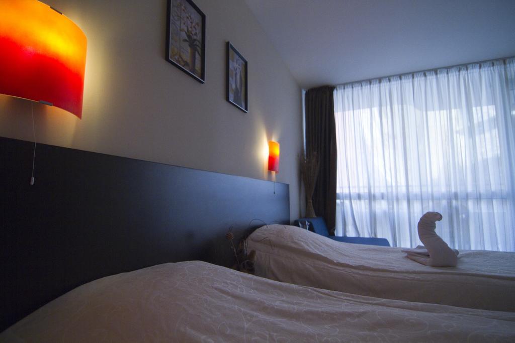 Tropics Hotel Sveti Vlas Extérieur photo