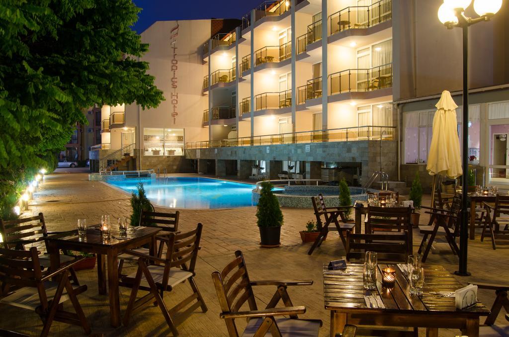 Tropics Hotel Sveti Vlas Extérieur photo