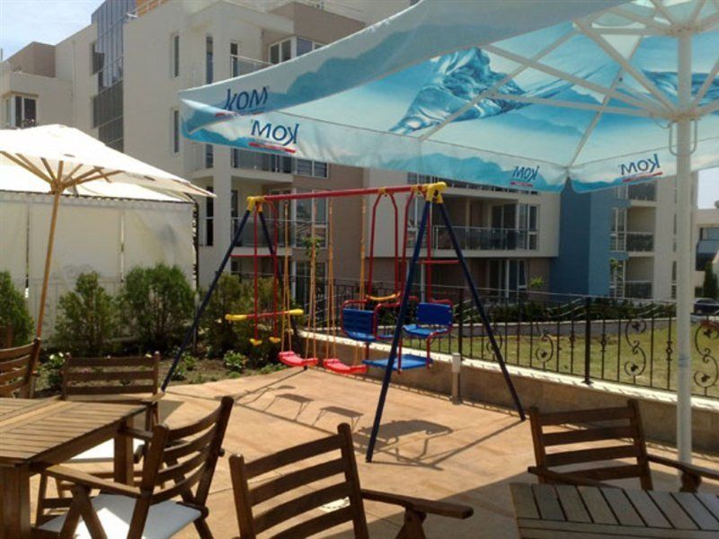 Tropics Hotel Sveti Vlas Extérieur photo