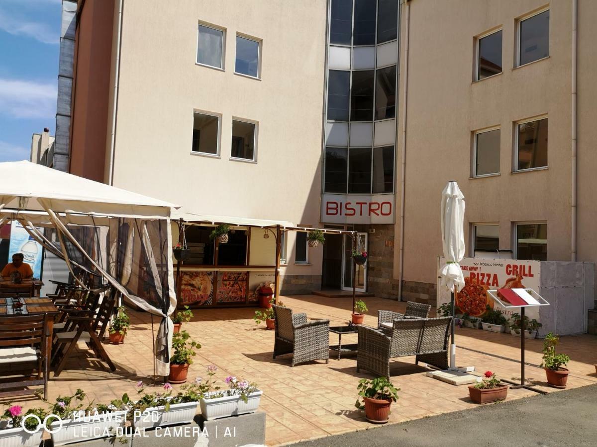 Tropics Hotel Sveti Vlas Extérieur photo