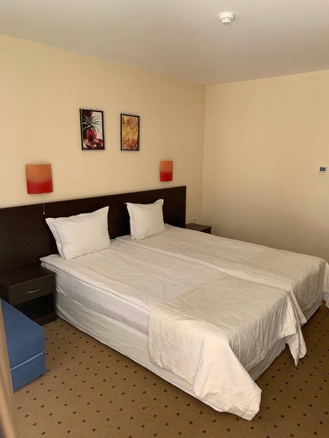 Tropics Hotel Sveti Vlas Extérieur photo