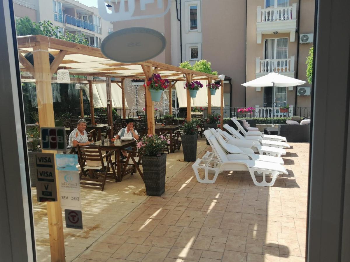 Tropics Hotel Sveti Vlas Extérieur photo