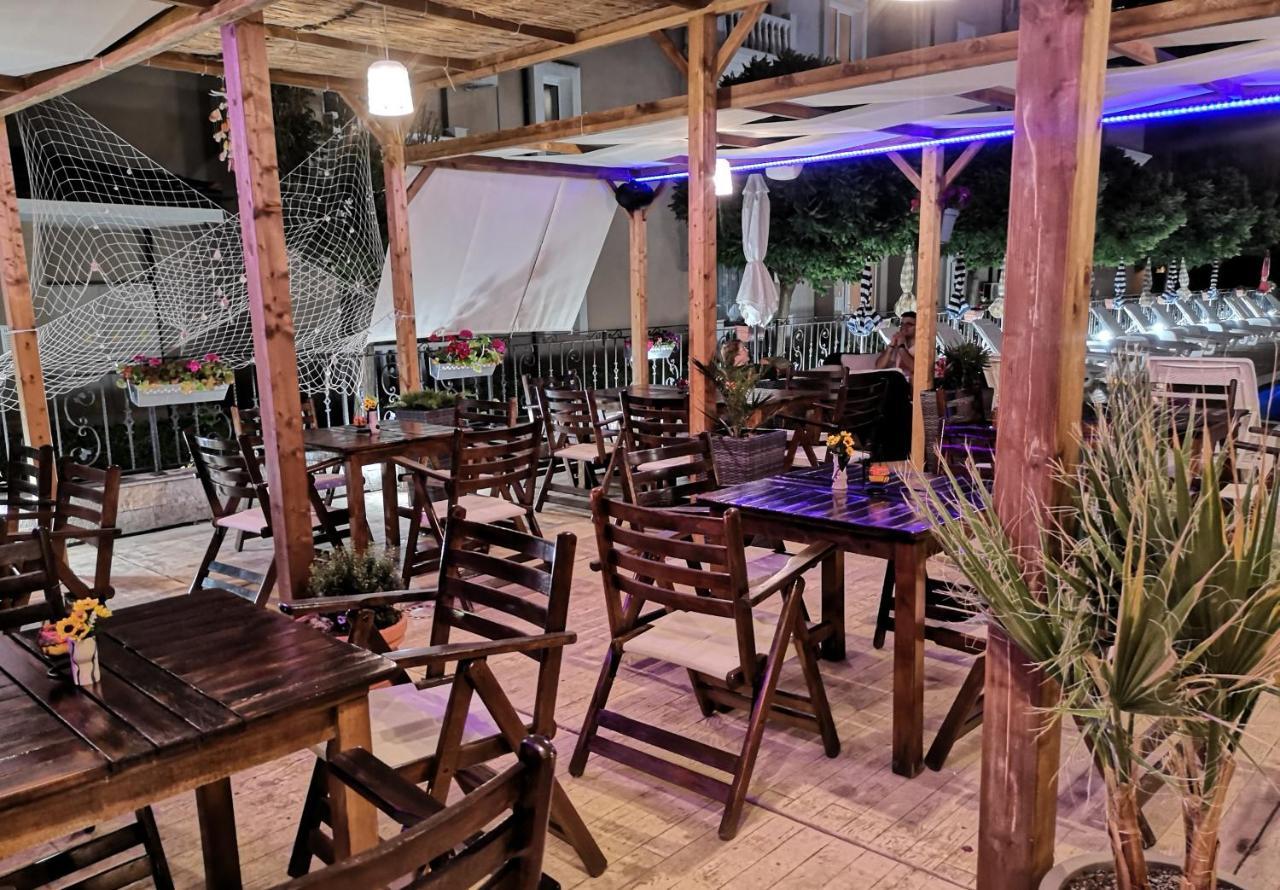 Tropics Hotel Sveti Vlas Extérieur photo